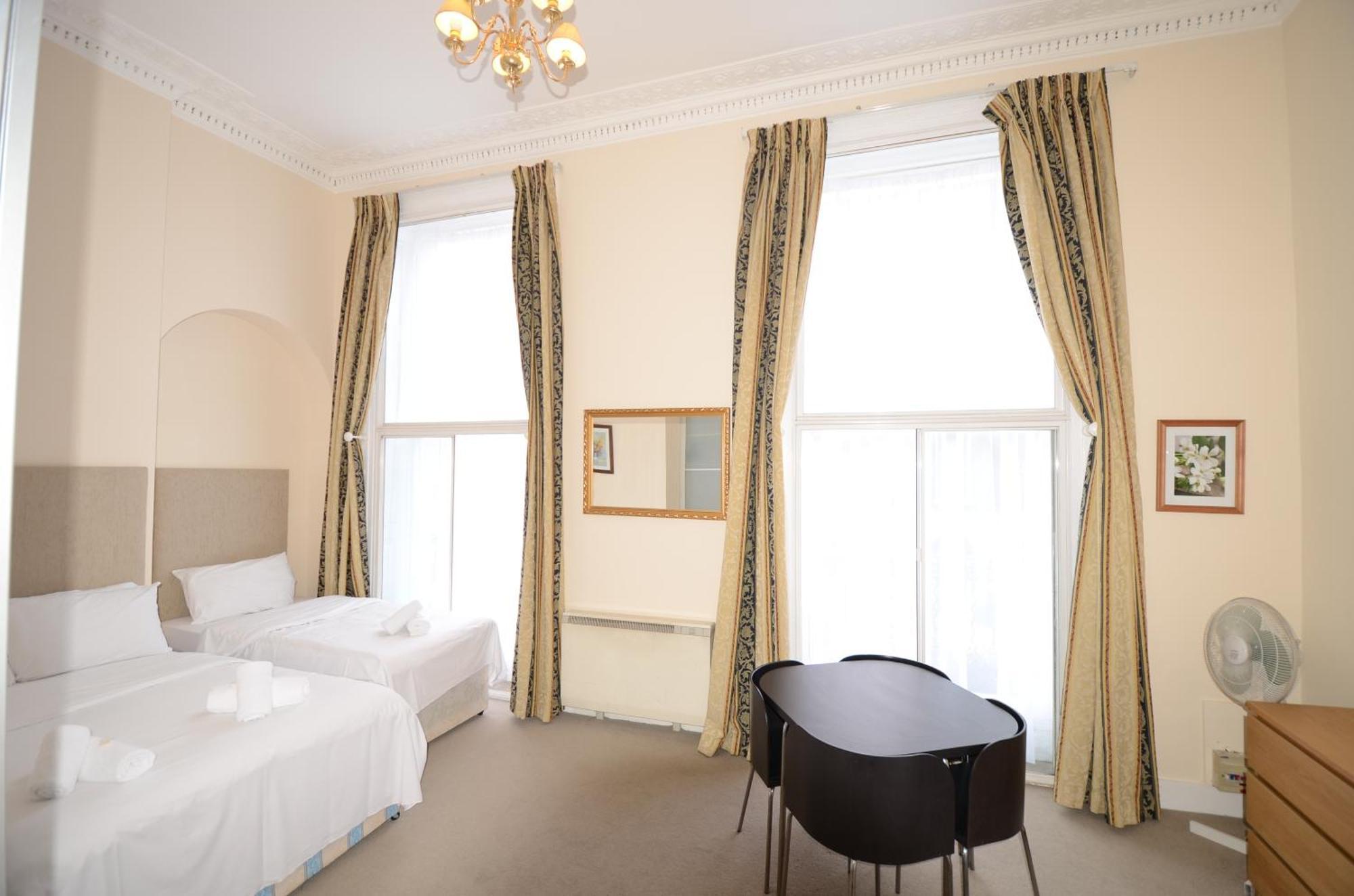 Amber Residence Hotel-Suites Londen Buitenkant foto